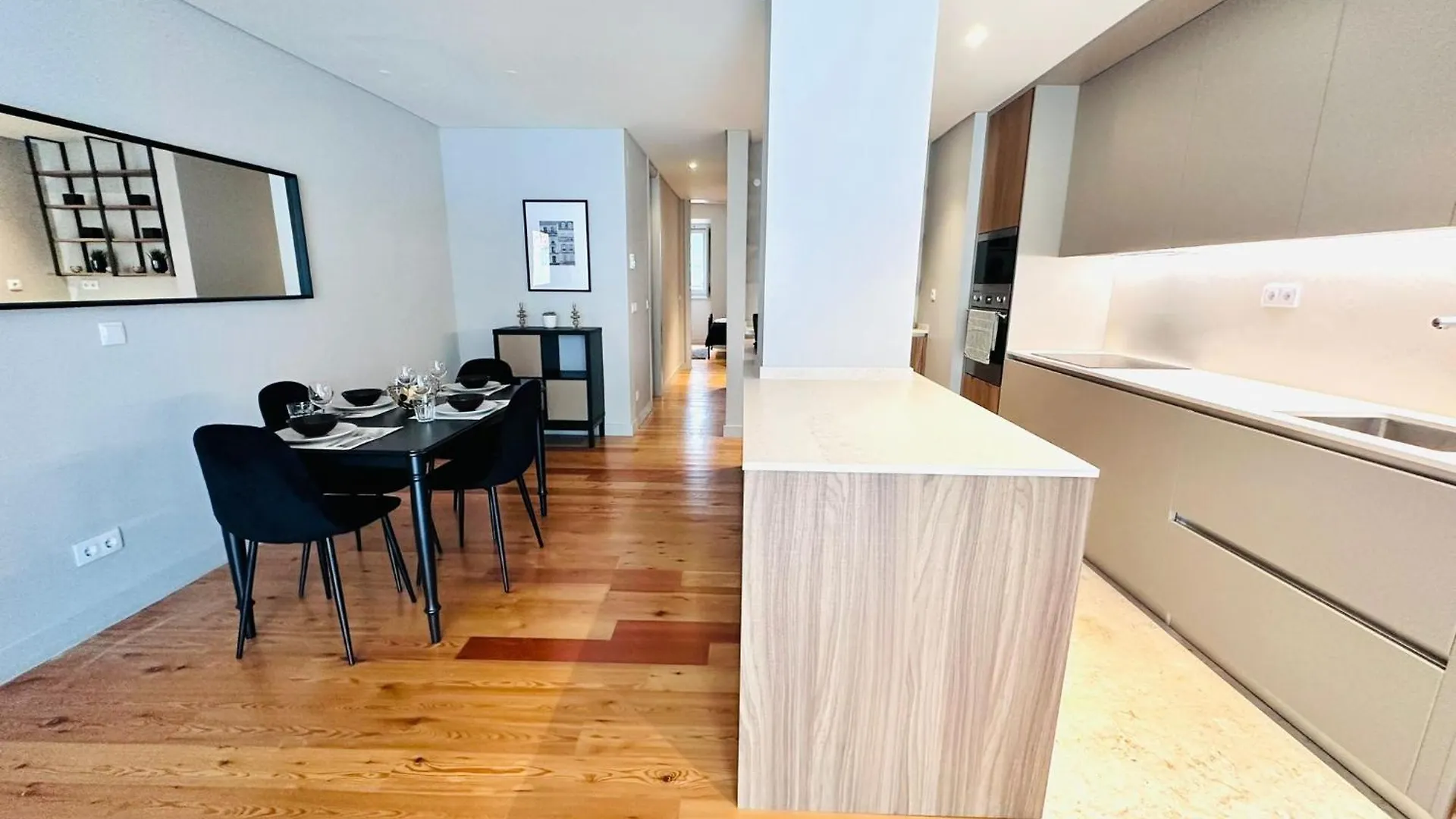 The Eca De Queiroz House - No Cv D - Central One-Bedroom Apartment Lisboa 0*,  Portugal